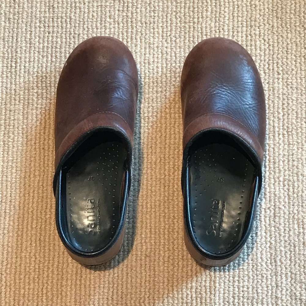 Size 37 Sanita Dark Brown Leather Clogs